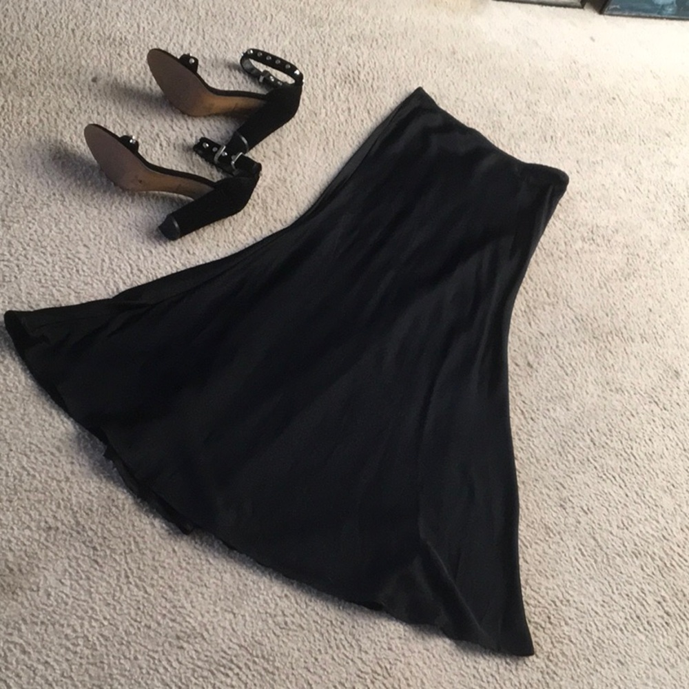 WILD FABLE/BLACK-SATIN FITTED TO FULL MAXI SKIRT
